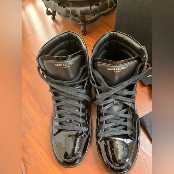 Yves Saint Laurent Sneakers - Picture 10 of 10